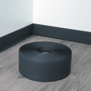 PVC grindjuostė 70x20 mm (tamsiai pilka) 3 PVC grindjuostė 70x20 mm (tamsiai pilka) 3
