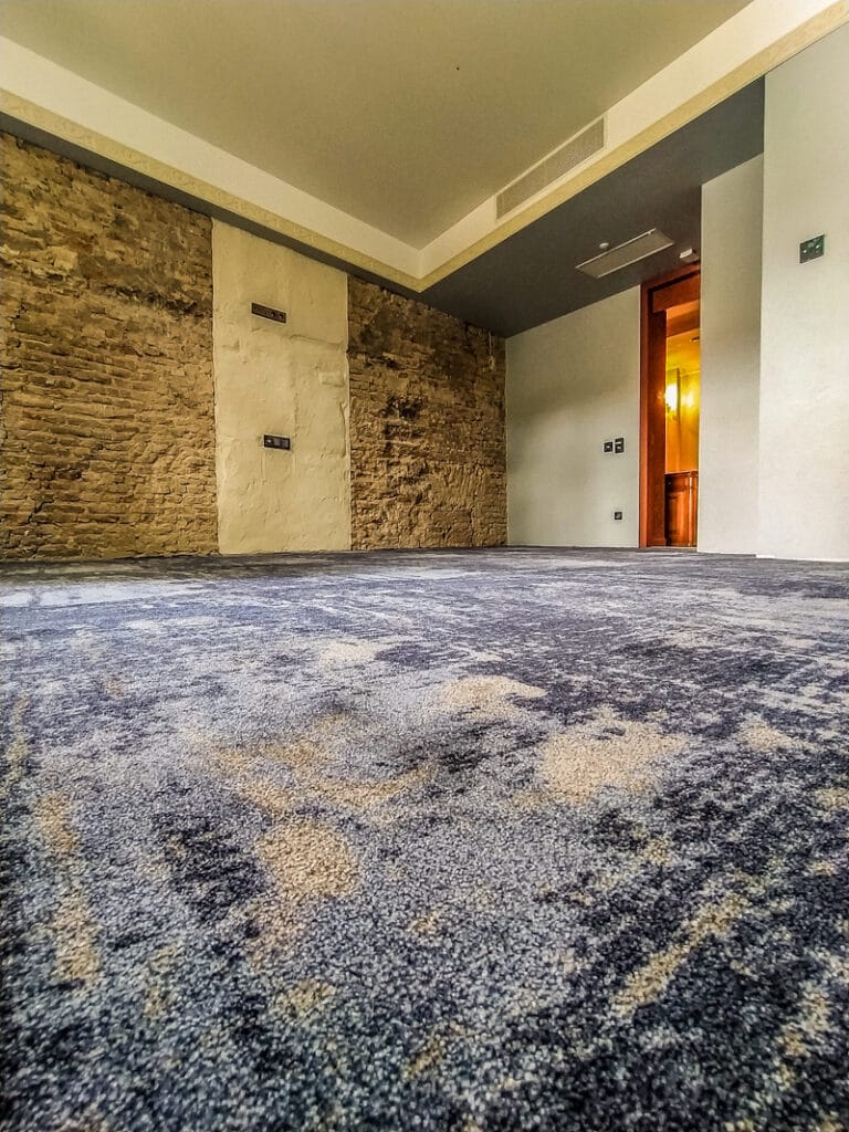 Paklota kiliminė danga "Grotthus" viešbutyje, Vilniuje