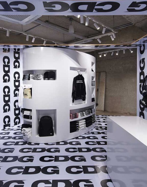 Dizaino judėjimai ir jų naudojamos medžiagos