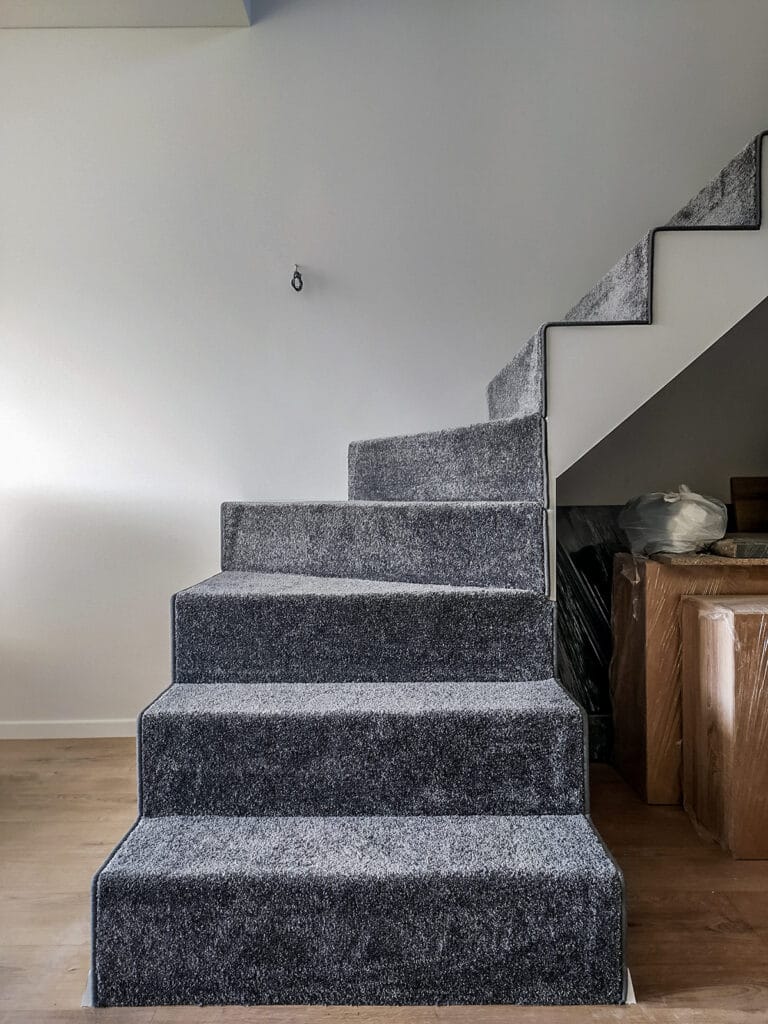 Laiptų dengimas kilimine danga Nok Nok Vilnius 1