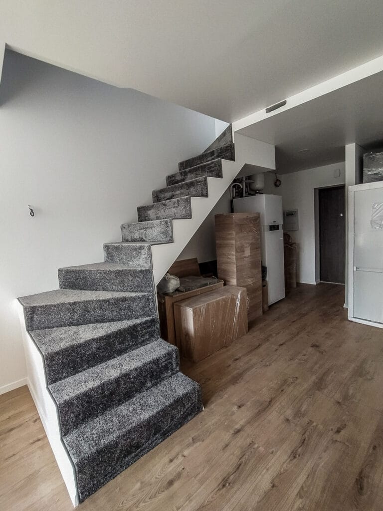 Laiptų dengimas kilimine danga Nok Nok Vilnius 3