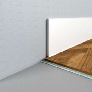 Lipni PVC grindjuostė baltos spalvos vizualizacija Lipni PVC grindjuostė baltos spalvos vizualizacija